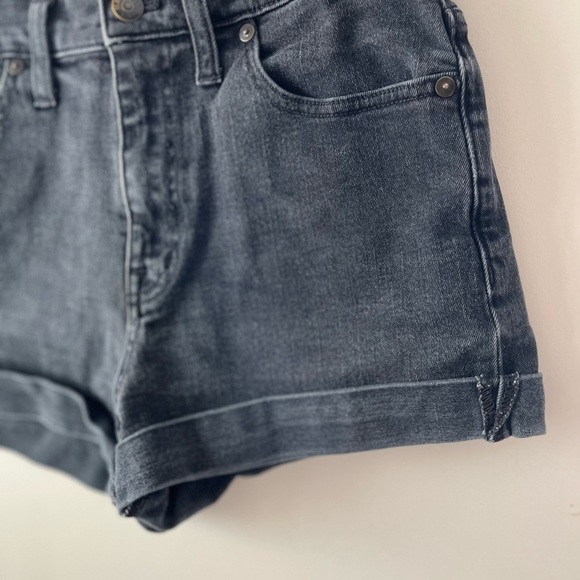 MADEWELL High Rise Black Denim Festival Shorts Women’s Size 27 - Picture 3 of 7